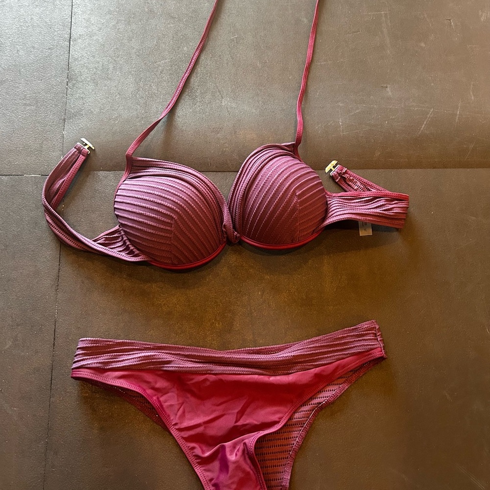 Women's Ribbed Push-Up Bikini Set in Berry